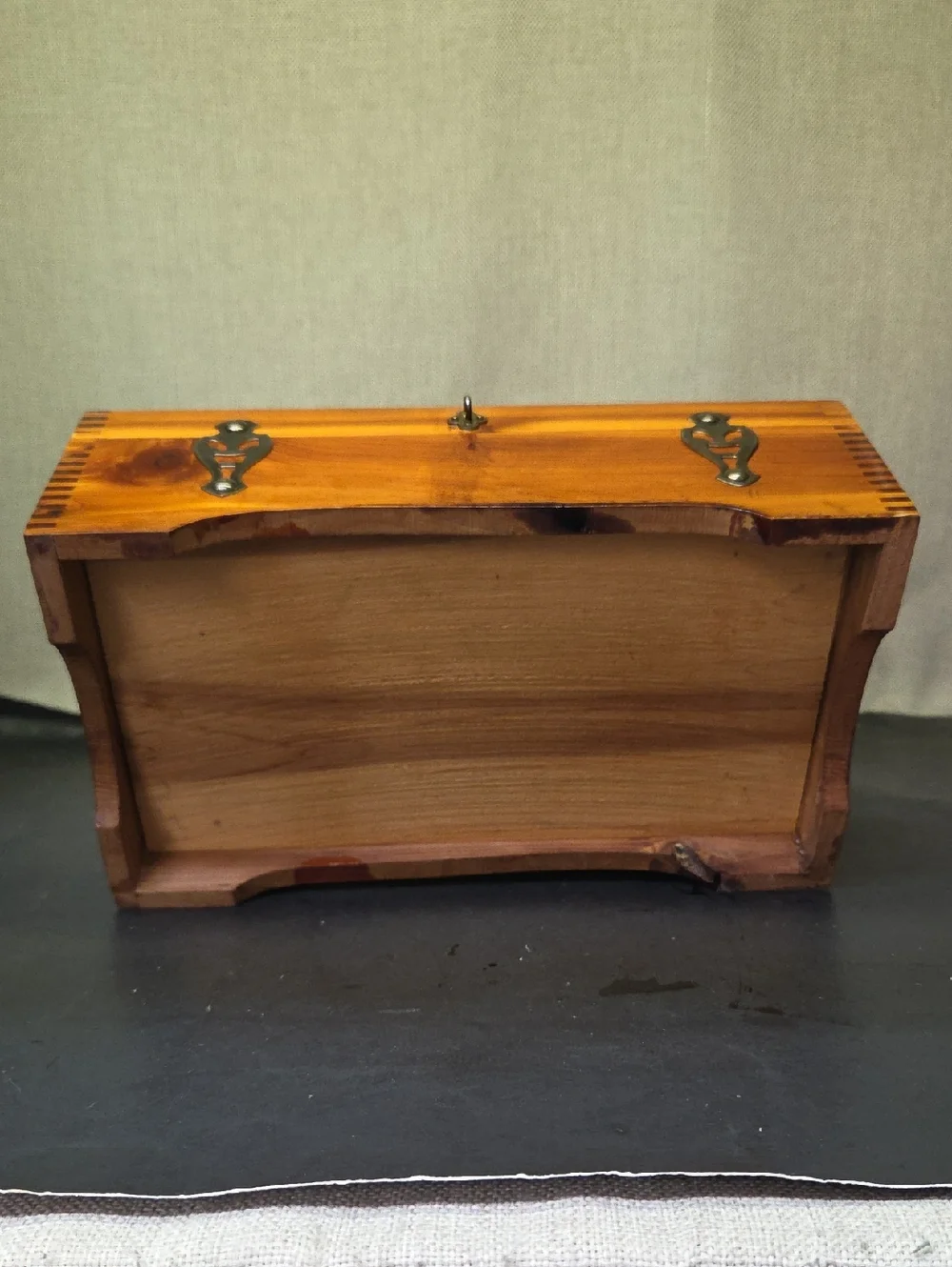 Vintage Jewelry Box Cedar Souvenir Trinket Box. Balsa Wooden Box‎